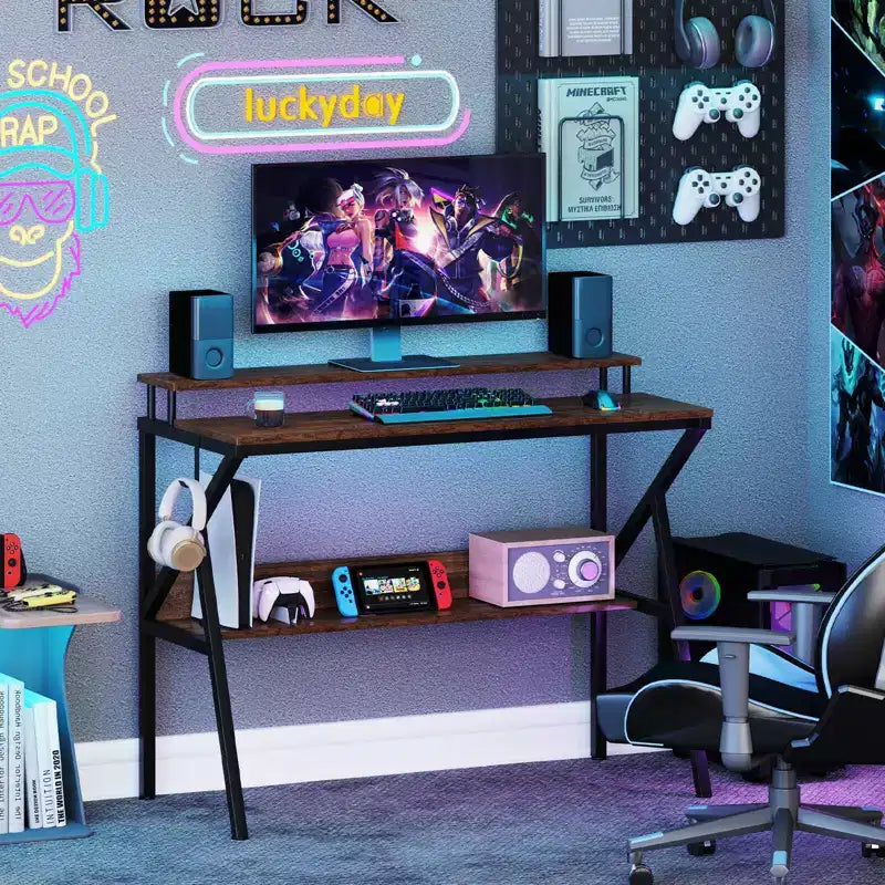 Scrivania da ufficio con supporto monitor, ripiano aperto e struttura in metallo, gancio per cuffie bianco/marrone/nero/rosa